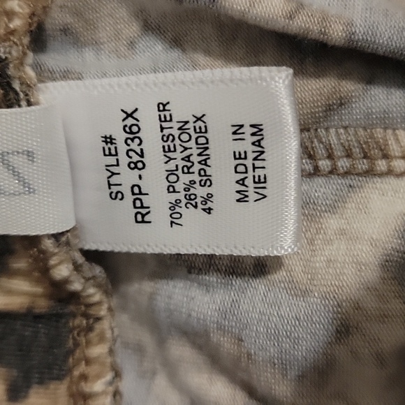 Zenana Outfitters Plus Leopard Split Side Pants Elastic Waist - NIP - Picture 3 of 5